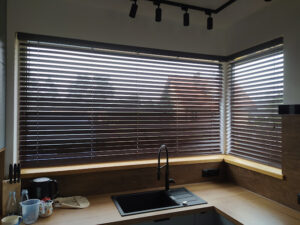 Read more about the article Jakie okna wybrać do domu? Okna PCV czy aluminiowe